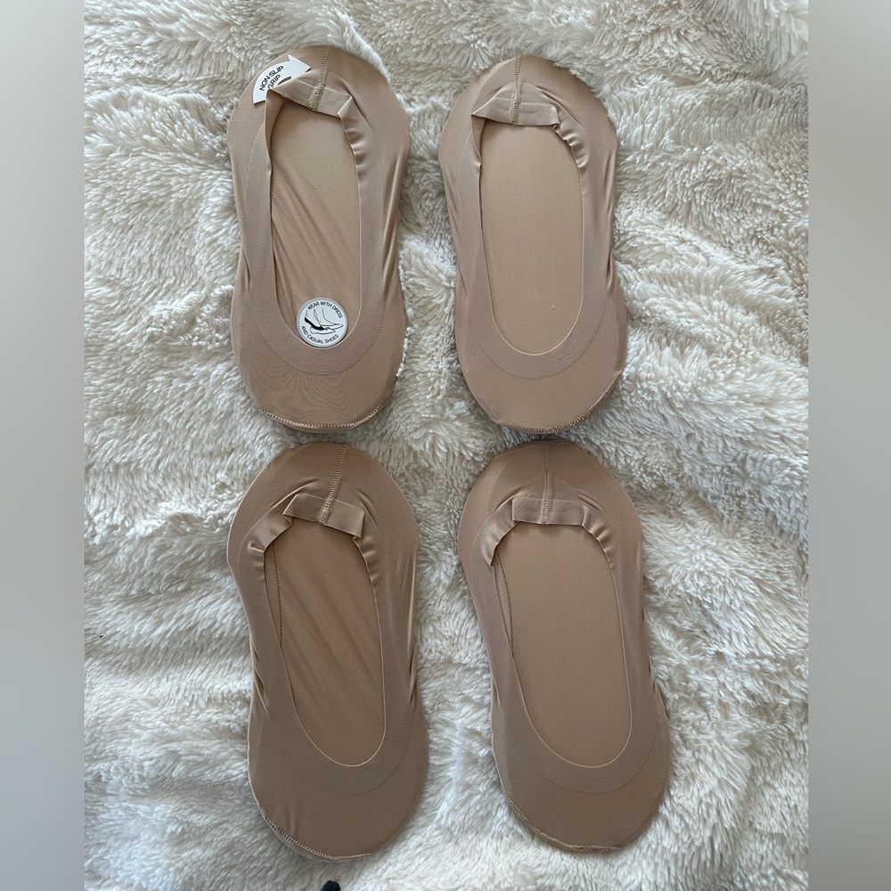 NEW women’s no show socks nude 4 pairs